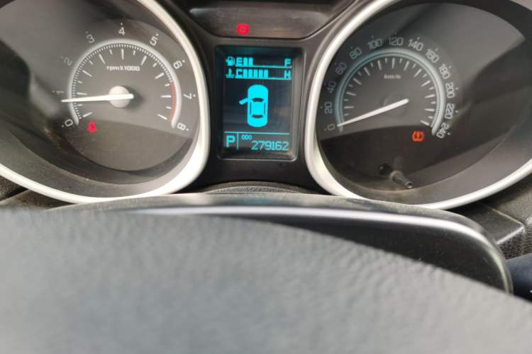 Used GAC Trumpchi GS5 2012 2.0L Automatic Two-Wheel Drive Luxury Edition Odometer Close Up