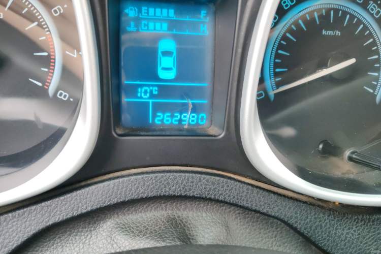 Used GAC Trumpchi GS5 2012 2.0L Manual Two-Wheel Drive Comfort Edition Odometer Close Up