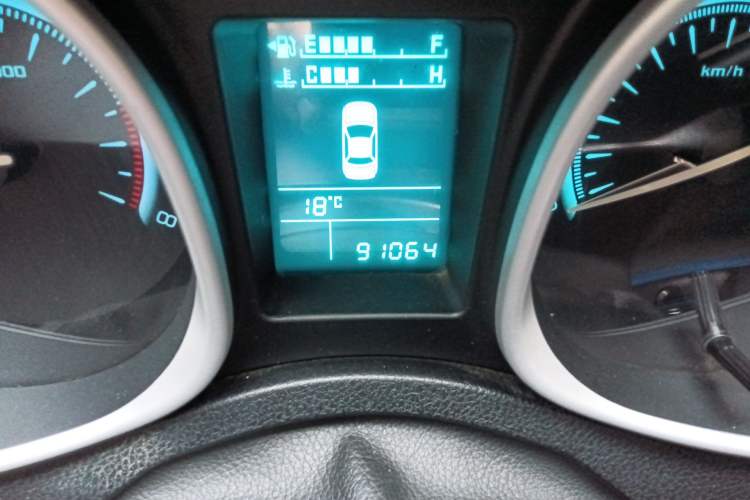 Used GAC Trumpchi GS5 2012 2.0L Manual Two-Wheel Drive Comfort Edition Odometer Close Up