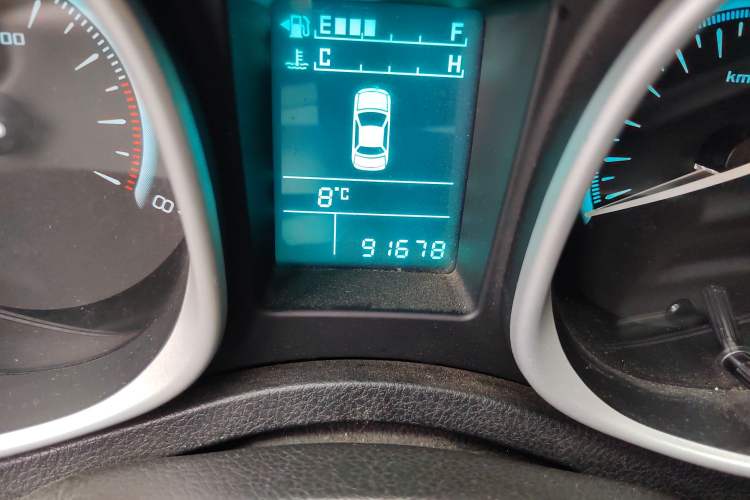 Used GAC Trumpchi GS5 2012 2.0L Manual Two-Wheel Drive Comfort Edition Odometer Close Up