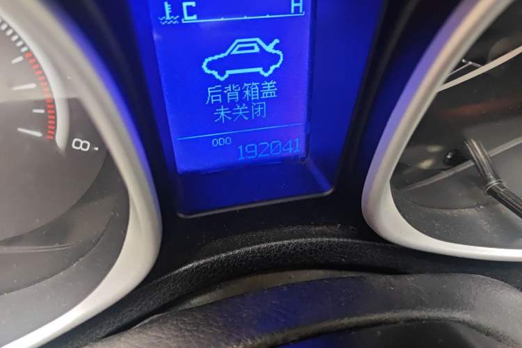 Used GAC Trumpchi GS5 2012 2.0L Manual Two-Wheel Drive Elite ESP Version Odometer Close Up