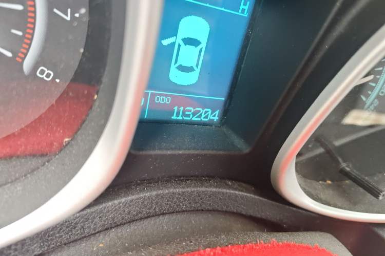 Used GAC Trumpchi GS5 2012 2.0L Automatic Two-Wheel Drive Anniversary Edition Odometer Close Up