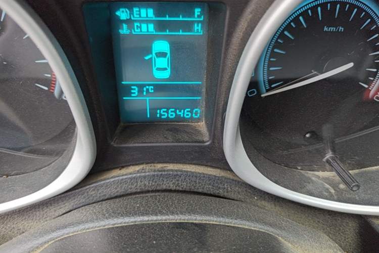 Used GAC Trumpchi GS5 2012 2.0L Manual Two-Wheel Drive Comfort Edition Odometer Close Up