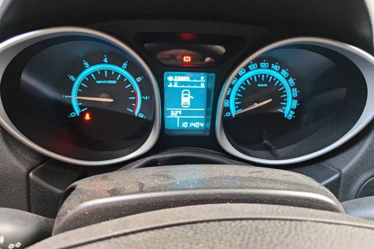 Used GAC Trumpchi GS5 2012 2.0L Manual Two-Wheel Drive Comfort Edition Odometer Close Up