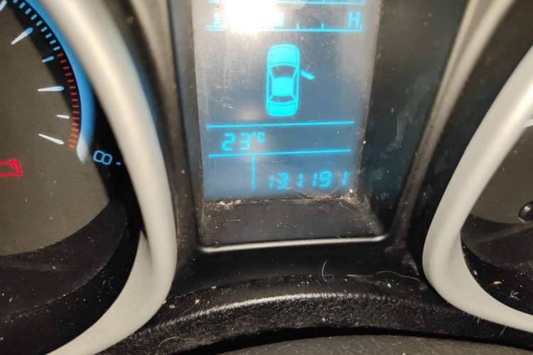 Used GAC Trumpchi GS5 2012 2.0L Manual Two-Wheel Drive Comfort Edition Odometer Close Up