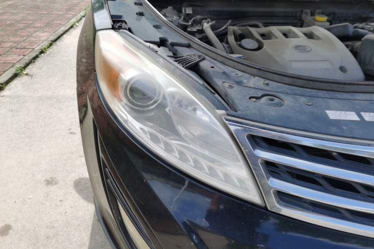 Used GAC Trumpchi GS5 2012 2.0L Automatic Two-Wheel Drive Luxury Edition Right Front Headlight