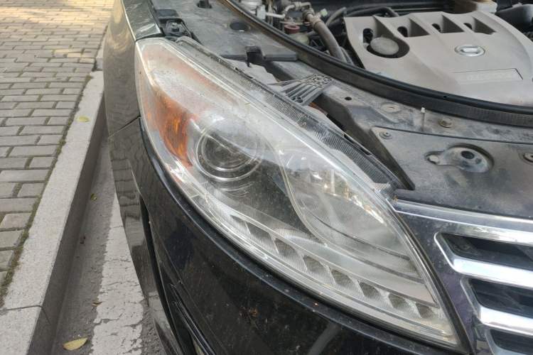 Used GAC Trumpchi GS5 2012 2.0L Automatic Two-Wheel Drive Anniversary Edition Right Front Headlight