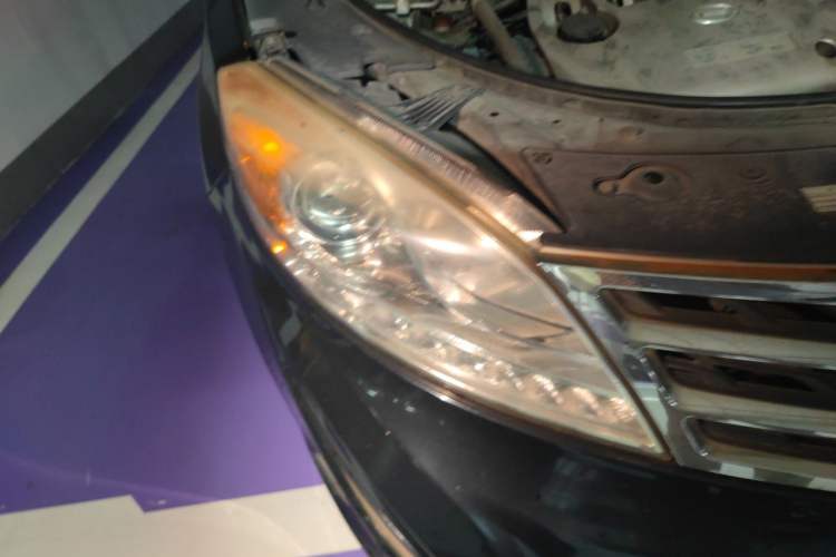 Used GAC Trumpchi GS5 2012 2.0L Manual Two-Wheel Drive Elite Edition Right Front Headlight