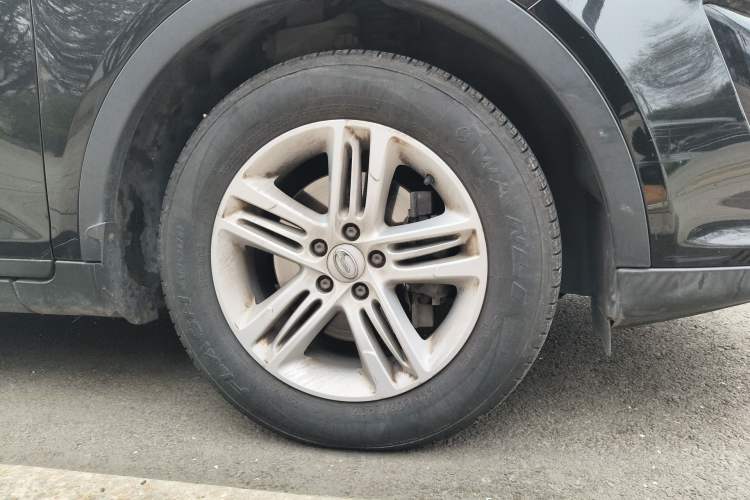 Used GAC Trumpchi GS5 2012 2.0L Automatic Two-Wheel Drive Anniversary Edition Right Front Wheel Hub