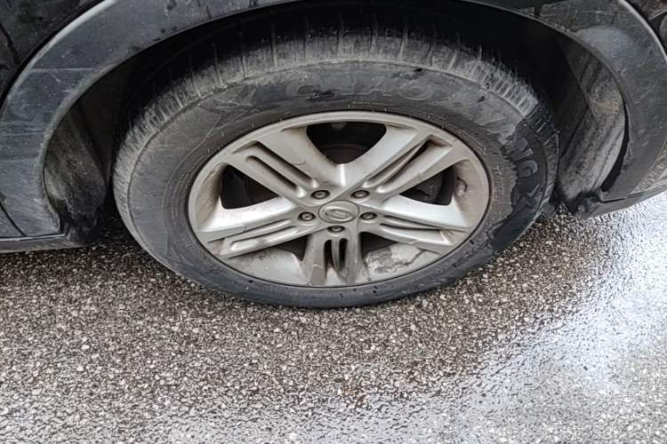 Used GAC Trumpchi GS5 2012 2.0L Manual Two-Wheel Drive Comfort Edition Right Front Wheel Hub