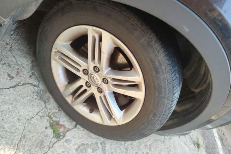 Used GAC Trumpchi GS5 2012 2.0L Automatic Two-Wheel Drive Anniversary Edition Right Front Wheel Hub