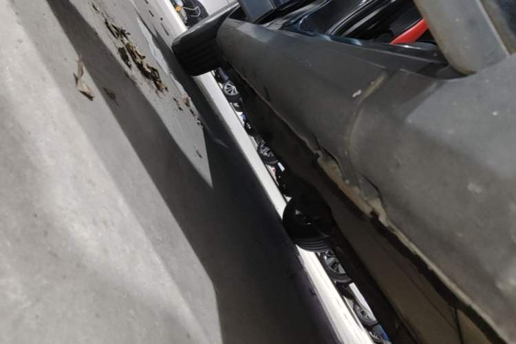 Used GAC Trumpchi GS5 2012 2.0L Manual Two-Wheel Drive Comfort Edition Right Side Sill