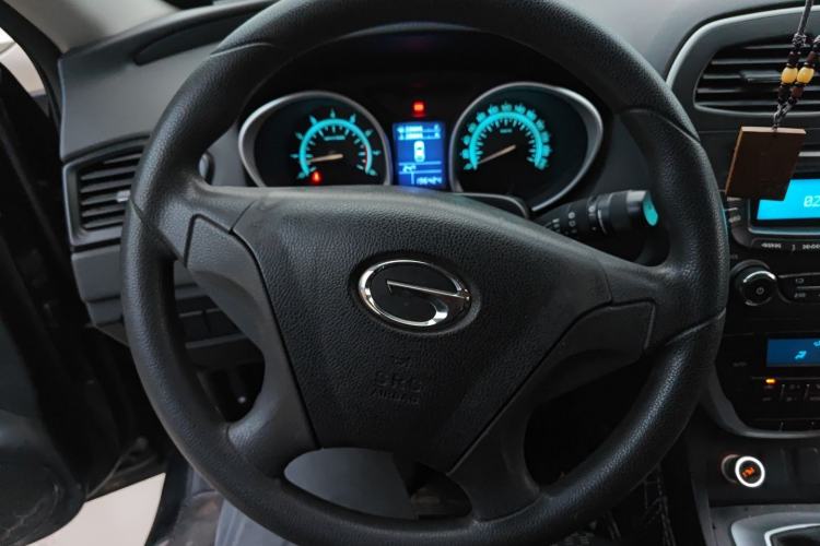 Used GAC Trumpchi GS5 2012 2.0L Manual Two-Wheel Drive Comfort Edition Steering Wheel