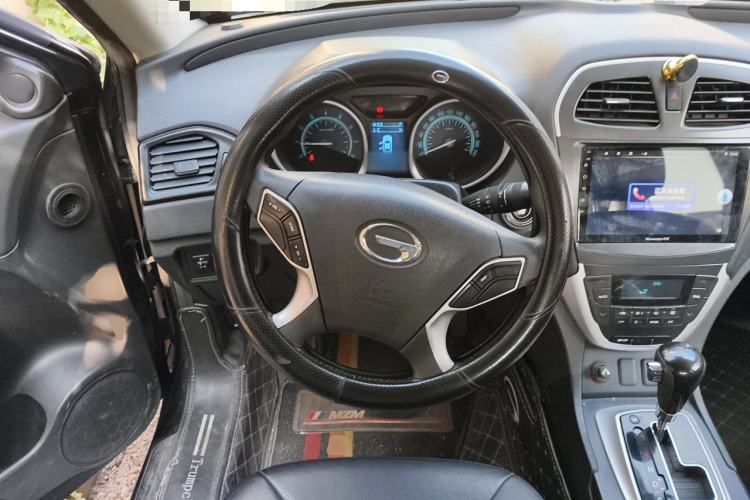 Used GAC Trumpchi GS5 2012 2.0L Automatic Two-Wheel Drive Luxury Edition Steering Wheel