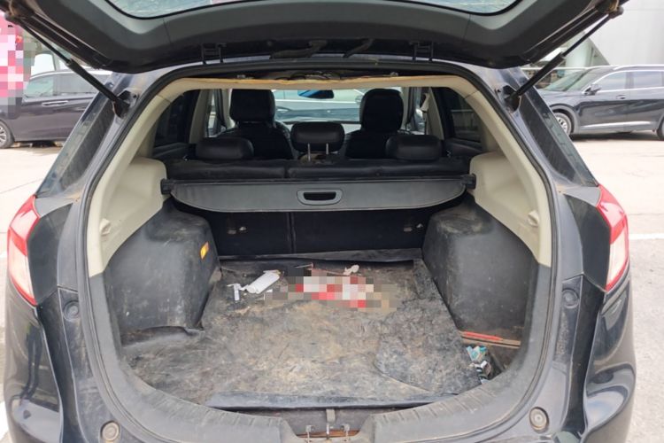 Used GAC Trumpchi GS5 2012 2.0L Manual Two-Wheel Drive Comfort Edition Trunk