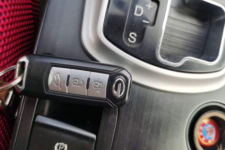 Used GAC Trumpchi GS5 2012 2.0L Automatic Two-Wheel Drive Luxury Edition Vehicle Key