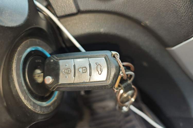 Used GAC Trumpchi GS5 2012 2.0L Manual Two-Wheel-Drive Anniversary Limited Edition Vehicle Key