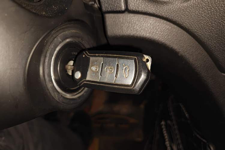 Used GAC Trumpchi GS5 2012 2.0L Manual Two-Wheel Drive Comfort Edition Vehicle Key