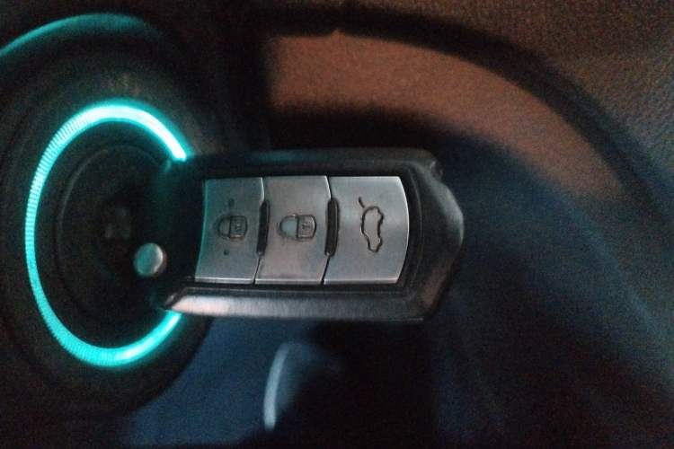 Used GAC Trumpchi GS5 2012 2.0L Manual Two-Wheel Drive Elite Edition Vehicle Key