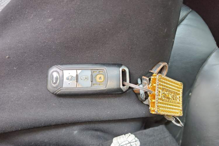 Used GAC Trumpchi GS5 2012 2.0L Automatic Two-Wheel Drive Elite Edition Vehicle Key