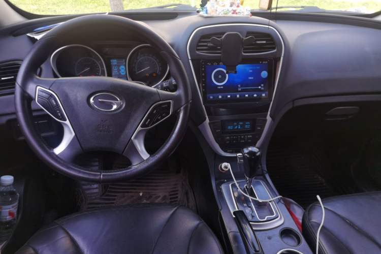 Used GAC Trumpchi GS5 2012 2.0L Automatic Two-Wheel Drive Anniversary Edition Center Console