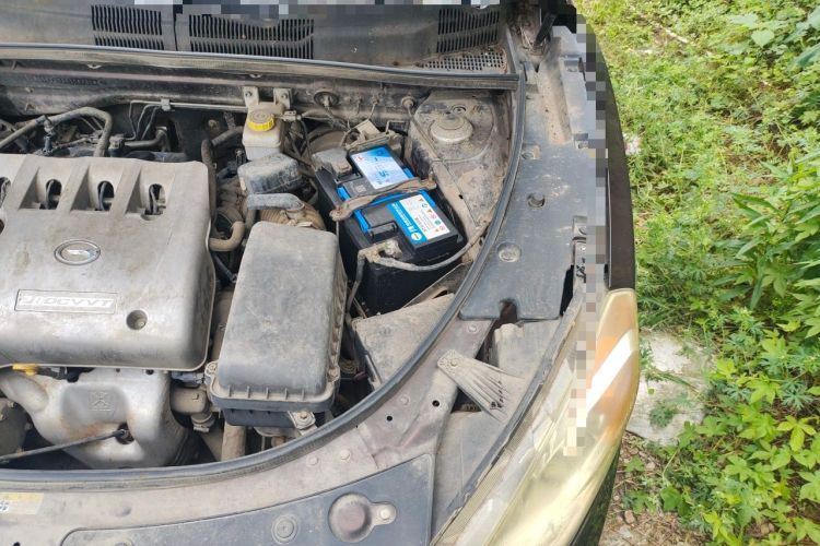 Used GAC Trumpchi GS5 2012 2.0L Automatic Two-Wheel Drive Anniversary Edition Engine Bay Left