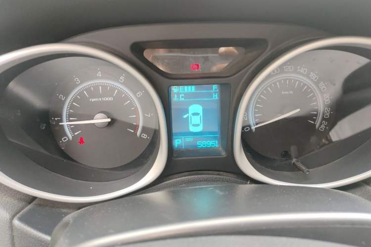 Used GAC Trumpchi GS5 2012 2.0L Automatic Two-Wheel Drive Anniversary Edition Instrument Cluster
