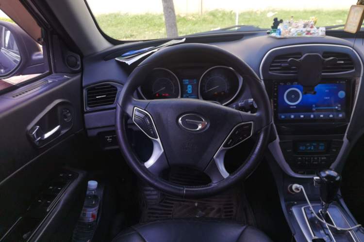 Used GAC Trumpchi GS5 2012 2.0L Automatic Two-Wheel Drive Anniversary Edition Steering Wheel