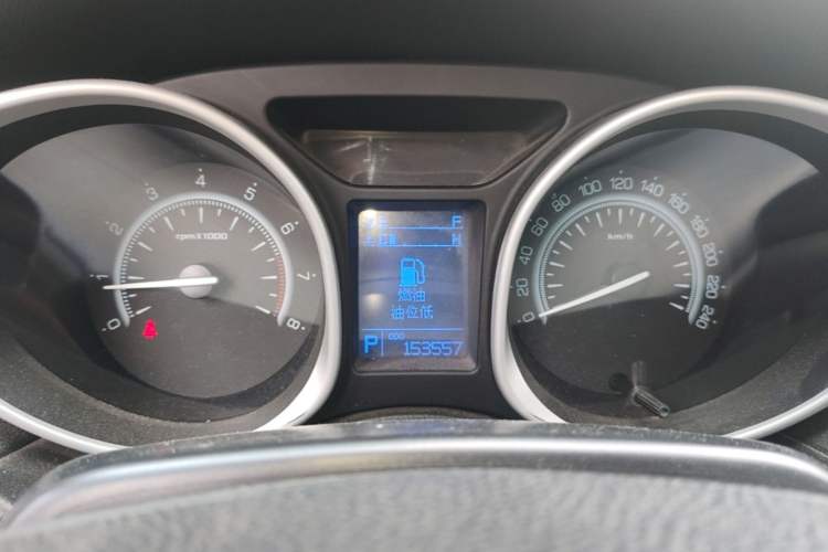 Used GAC Trumpchi GS5 2012 2.0L Automatic Two-Wheel Drive Anniversary Edition Instrument Cluster