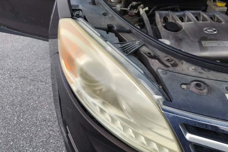 Used GAC Trumpchi GS5 2012 2.0L Automatic Two-Wheel Drive Anniversary Edition Right Front Headlight