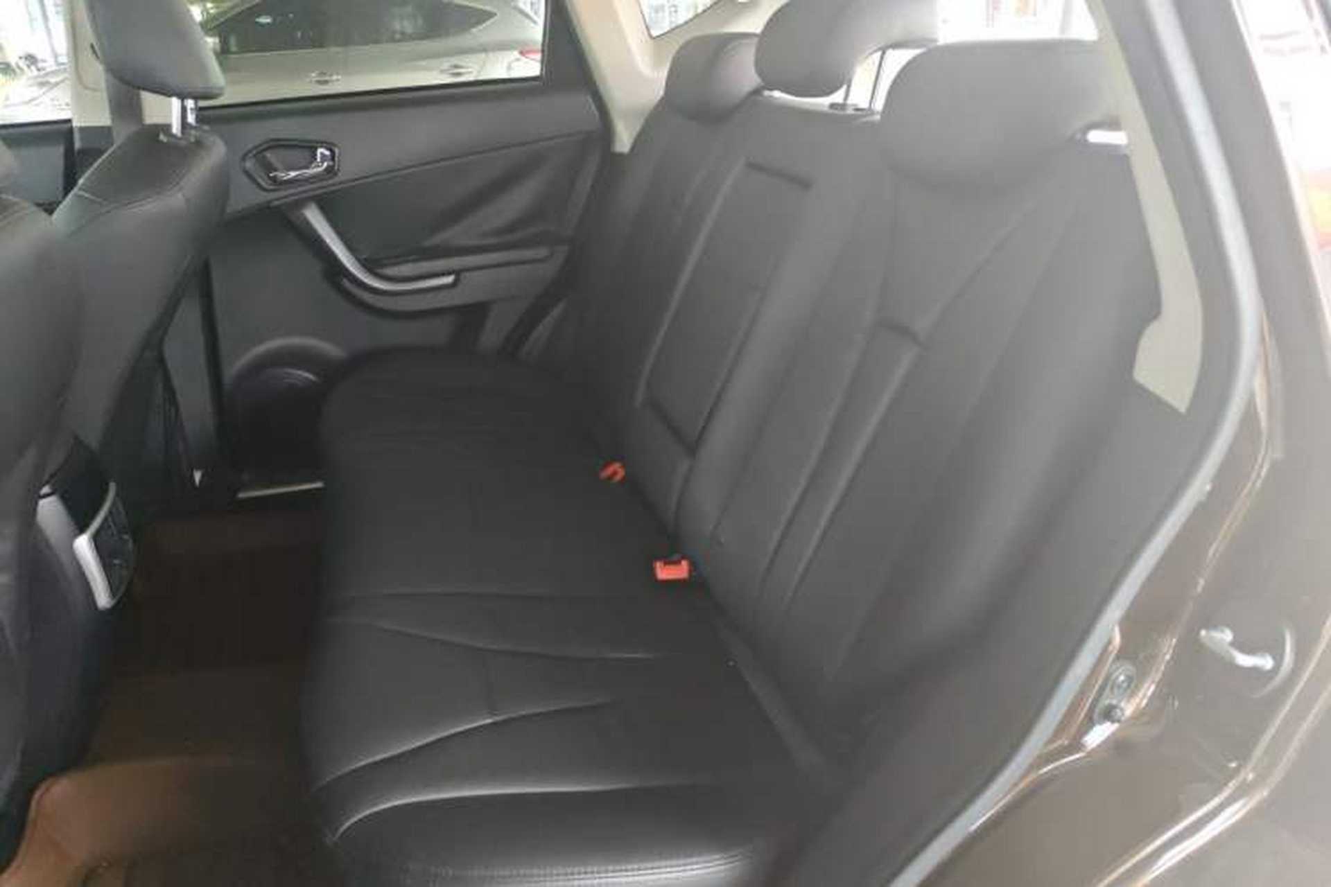 Used GAC Trumpchi GS5 2012 2.0L Automatic Two-Wheel Drive Anniversary Edition Left Rear Seat