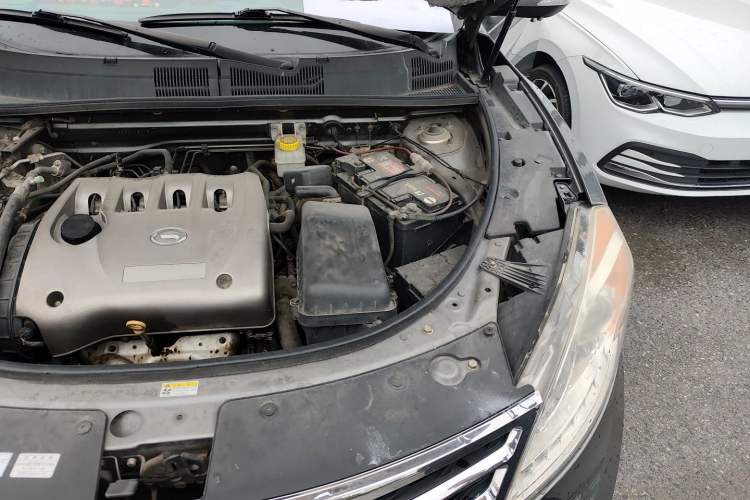 Used GAC Trumpchi GS5 2012 2.0L Manual Two-Wheel Drive Comfort Edition Engine Bay Left