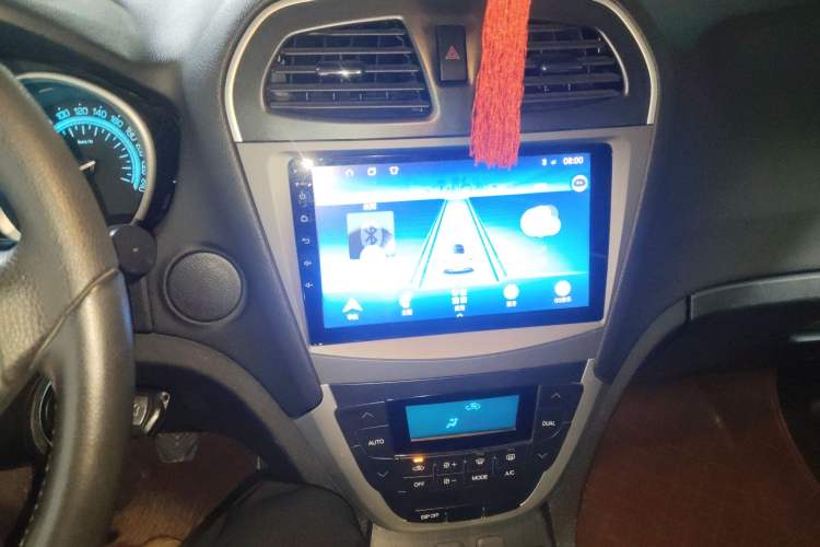 Used GAC Trumpchi GS5 2012 2.0L Manual Two-Wheel-Drive Anniversary Limited Edition Audio And AC Panel