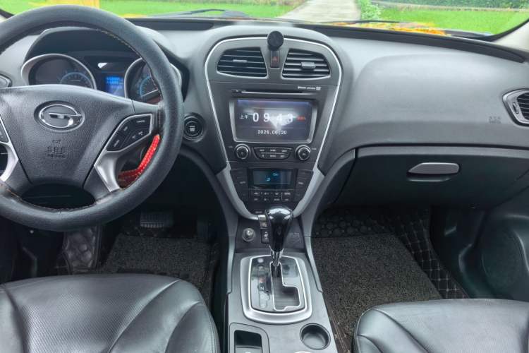 Used GAC Trumpchi GS5 2012 2.0L Automatic Two-Wheel Drive Prestige Edition Audio And AC Panel