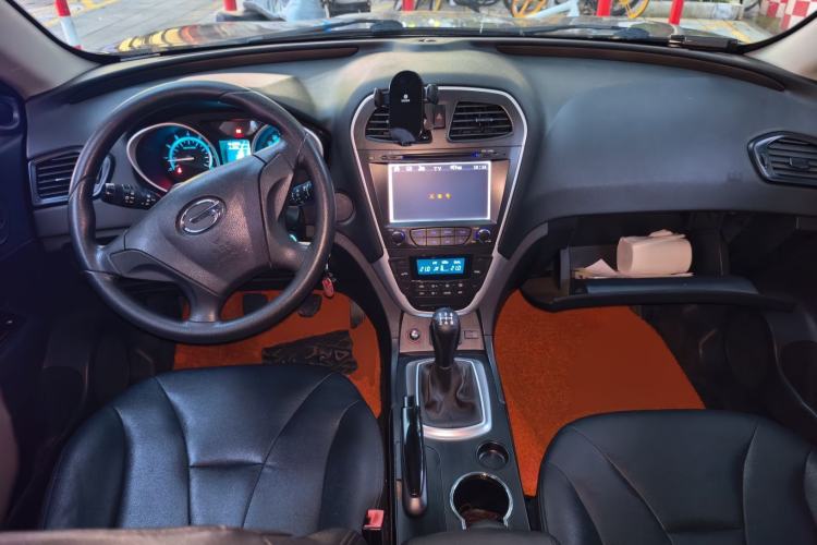 Used GAC Trumpchi GS5 2012 2.0L Manual Two-Wheel Drive Elite Edition Center Console