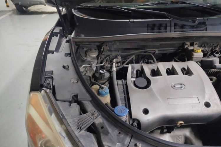 Used GAC Trumpchi GS5 2012 2.0L Manual Two-Wheel-Drive Anniversary Limited Edition Engine Bay Right