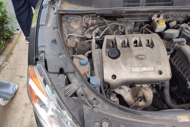 Used GAC Trumpchi GS5 2012 2.0L Manual Two-Wheel Drive Elite ESP Version Engine Bay Right