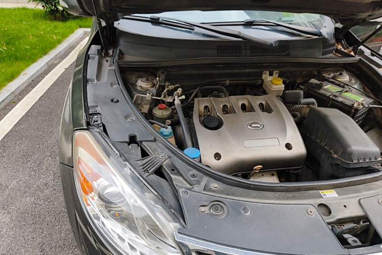Used GAC Trumpchi GS5 2012 2.0L Automatic Two-Wheel Drive Luxury Edition Engine Bay Right