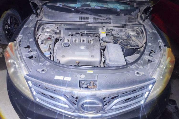 Used GAC Trumpchi GS5 2012 2.0L Manual Two-Wheel-Drive Anniversary Limited Edition Engine Bay