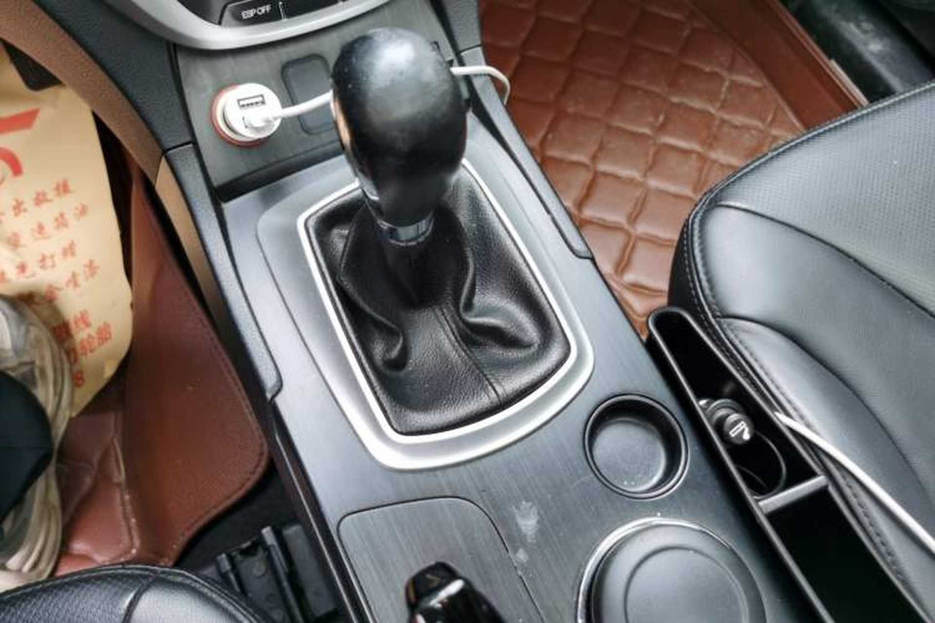 Used GAC Trumpchi GS5 2012 2.0L Manual Two-Wheel Drive Elite Edition Gear Lever