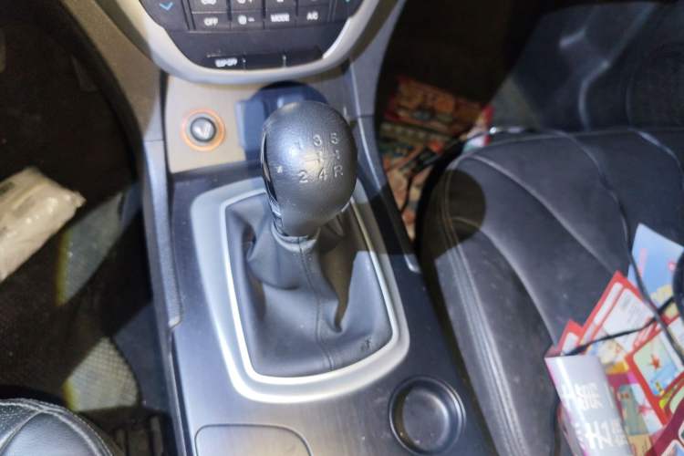Used GAC Trumpchi GS5 2012 2.0L Manual Two-Wheel-Drive Anniversary Limited Edition Gear Lever
