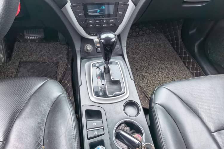 Used GAC Trumpchi GS5 2012 2.0L Automatic Two-Wheel Drive Prestige Edition Gear Lever