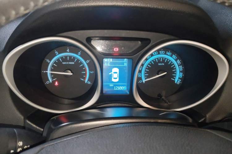 Used GAC Trumpchi GS5 2012 2.0L Manual Two-Wheel-Drive Anniversary Limited Edition Instrument Cluster