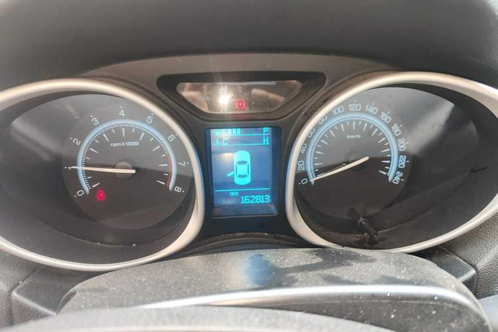 Used GAC Trumpchi GS5 2012 2.0L Manual Two-Wheel-Drive Anniversary Limited Edition Instrument Cluster