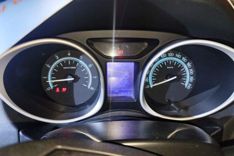 Used GAC Trumpchi GS5 2012 2.0L Manual Two-Wheel-Drive Anniversary Limited Edition Instrument Cluster