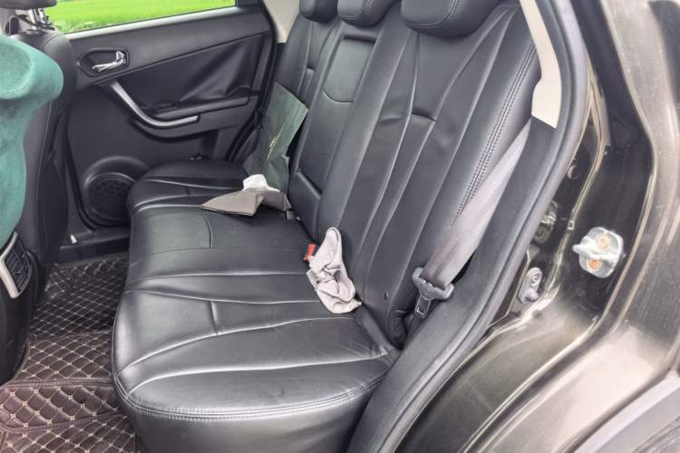 Used GAC Trumpchi GS5 2012 2.0L Automatic Two-Wheel Drive Prestige Edition Left Rear Seat