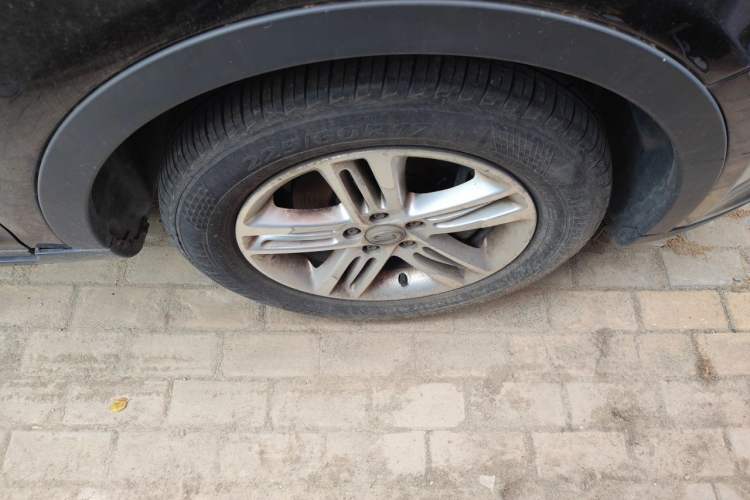 Used GAC Trumpchi GS5 2012 2.0L Manual Two-Wheel Drive Elite ESP Version Right Front Wheel Hub