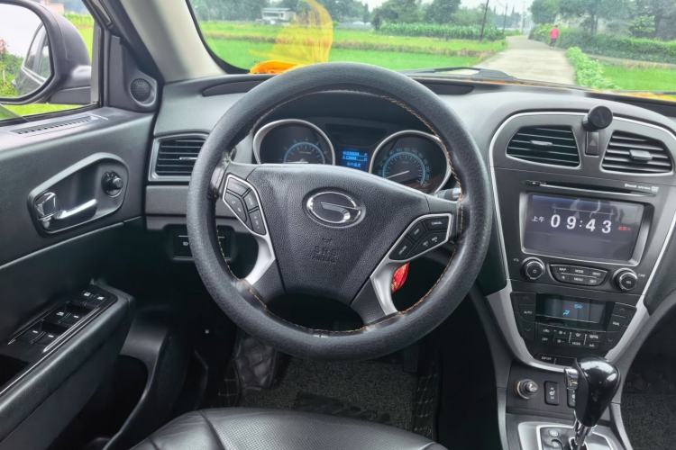 Used GAC Trumpchi GS5 2012 2.0L Automatic Two-Wheel Drive Prestige Edition Steering Wheel