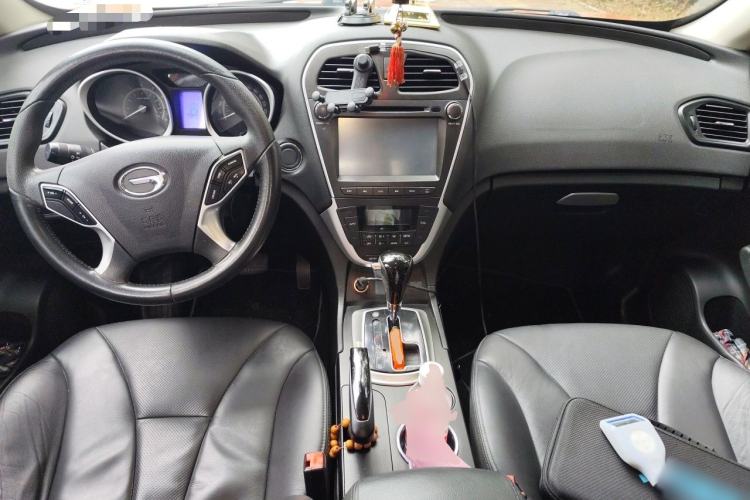 Used GAC Trumpchi GS5 2012 2.0L Automatic Two-Wheel Drive Anniversary Edition Center Console