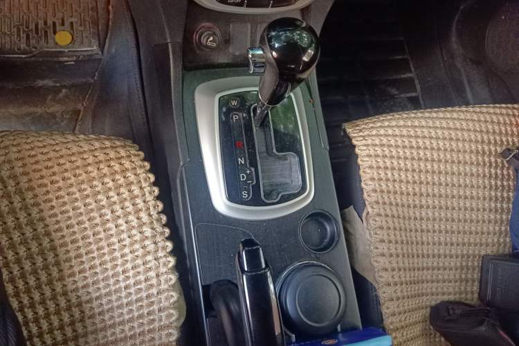 Used GAC Trumpchi GS5 2012 2.0L Automatic Two-Wheel Drive Elite Edition Gear Lever